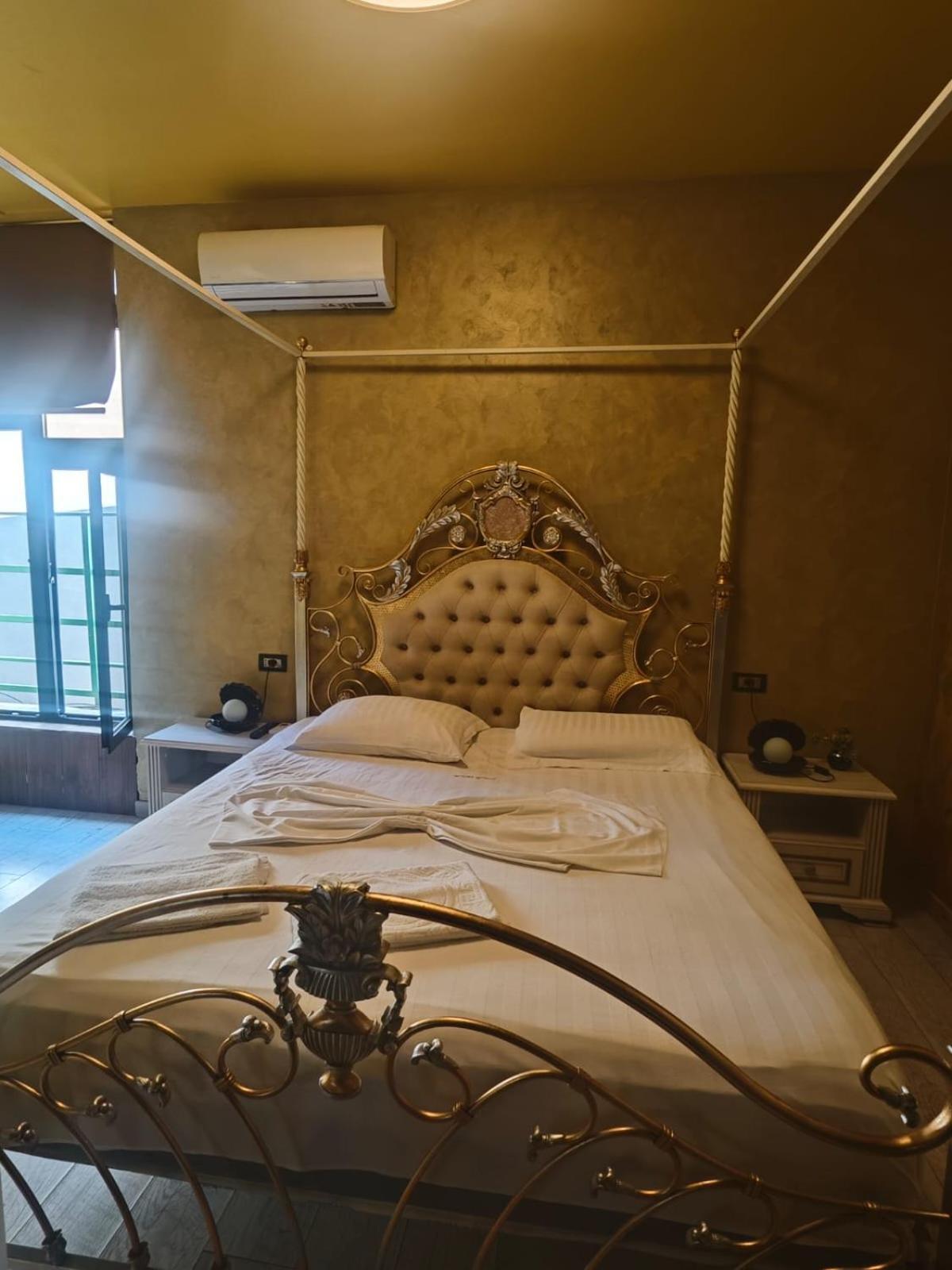 Boutique Artist Hotel ติรานา ภายนอก รูปภาพ