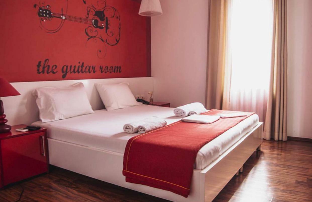 Boutique Artist Hotel ติรานา ภายนอก รูปภาพ